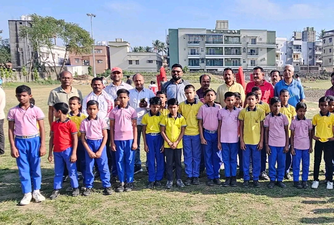 PPS students gathered for an outdoor event